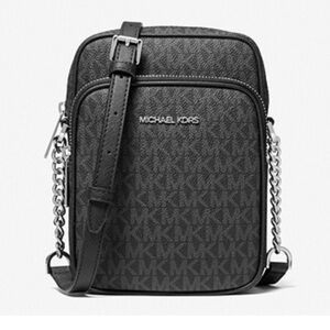 LIKE BRAND NEW!PERFECT & SPOTLESS!MICHAEL KORS JET SET LOGO CROSSBODY TRAVEL BAG